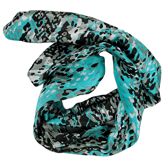 blue snake (light blue, black , white)